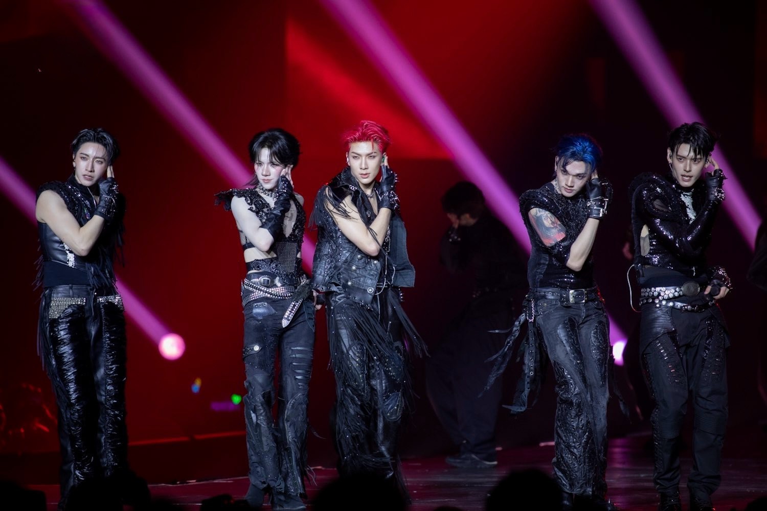 PERSES ไม่มีกั๊ก! ‘UNCENSORED CONCERT’ คอนเสิร์ตใหญ่ครั้งที่ 2 ปลดล็อกตัวตนใหม่ โชว์ศักยภาพรอบด้าน