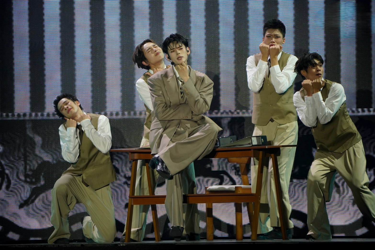 PERSES ไม่มีกั๊ก! ‘UNCENSORED CONCERT’ คอนเสิร์ตใหญ่ครั้งที่ 2 ปลดล็อกตัวตนใหม่ โชว์ศักยภาพรอบด้าน