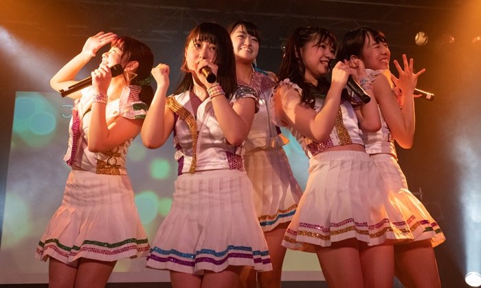 Up Up Girls (2) เปิดตัวสุดร้อนแรง กับการแสดงสดครั้งแรกที่มาพร้อมสารพัดเซอร์ไพรส์