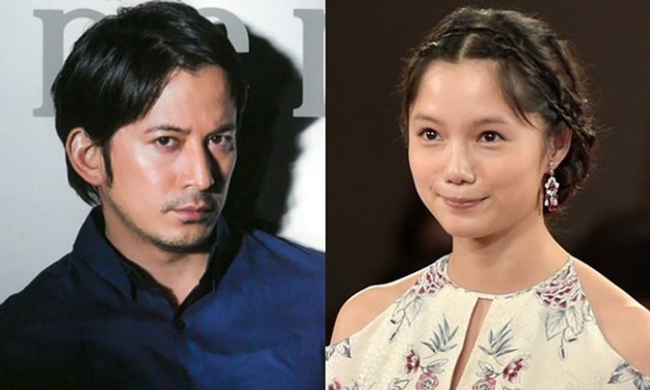 Okada Junichi แห่งวง V6 และนักแสดงสาว Miyazaki Aoi แต่งงานกันแล้ว