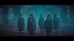 “Mou Mori e Kaeru ka?” ซิงเกิลชวนเข้าป่าสุดดาร์กจาก Keyakizaka46