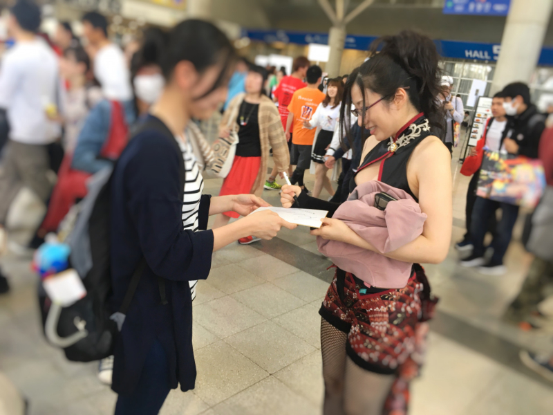 Kson__SMCL__ Wild and Sexy Streamer on Niconico From the South,  Talks About Her Love of Japanese Games.