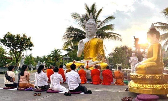 ອົງພຣະພຸດທະໂພຄາຣິຍະມະຫາມຸນີ ຖືກເຄື່ອນຍ້າຍຈາກດານັງ ມາປະທັບຢູ່ຫຼວງພະບາງ