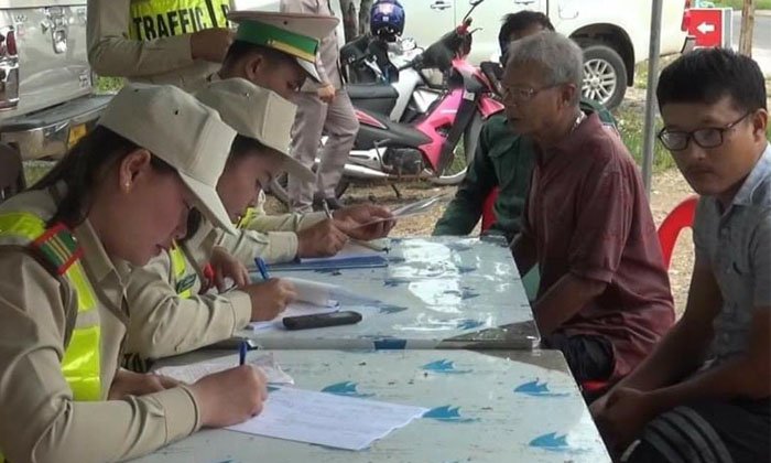 ອັດຕະປື ລົງຊຸກຍູ້ຜູ້ໃຊ້ພາຫະນະເສຍຄ່າທໍານຽມທາງຜ່ານໂດຍຜ່ານລະບົບທະນາຄານ