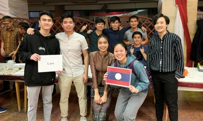 “ນໍ້າຫວານສາລີ” ຈາກນັກສຶກສາລາວທີ່ຮົງກາລີ ຄວ້າລາງວັນທີ 1 ໃນງານປະກວດອາຫານນານາຊາດ