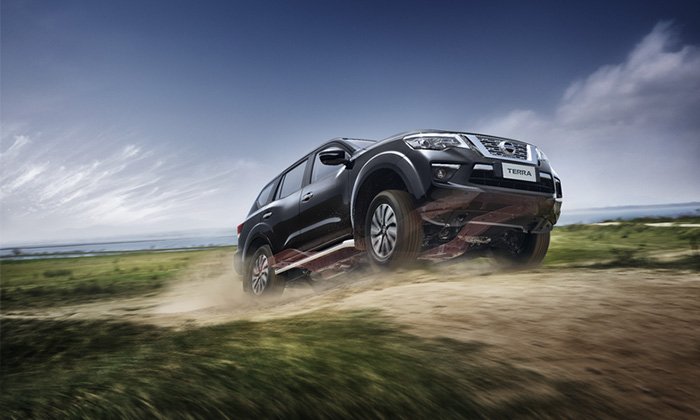 Nissan TERRA SUV ຕອບໂຈດທຸກຄວາມທ້າທາຍ ມາຫາຄຳຕອບກັນວ່າເປັນຫຍັງຈຶ່ງໄດ້ຮັບຄວາມນິຍົມຫຼາຍໃນປະຈຸບັນ