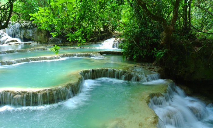 ຫຼວງພະບາງ ຈະພັດທະນາເຂດຊ້າຍມືທາງເຂົ້ານ້ຳຕົກຕາດກວາງຊີເປັນຮ້ານຂາຍເຄື່ອງຮັບໃຊ້ການທ່ອງທ່ຽວ