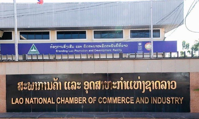ສະພາການຄ້າ ສະເໜີ 8 ຂໍ້ຕໍ່ລັດຖະບານແກ້ໄຂ ເພື່ອຫຼຸດຜ່ອນຜົນກະທົບຈາກການລະບາດຂອງໂຄວິດ-19