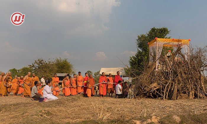 ຄະລຳ 9 ຢ່າງທີ່ຄົນລາວບູຮານຫ້າມເຮັດເວລາໄປເຮືອນດີ ຫຼື ສົ່ງສະການຄົນຕາຍ ພ້ອມເຫດຜົນເບື້ອງຫຼັງ