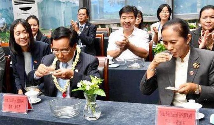 ຮອງປະທານປະເທດ ຮ່ວມເວທີ ຫາລືພັກການເມືອງ ຄັງແຫ່ງປັນຍາ ແລະ ອົງການຈັດຕັ້ງສັງຄົມ