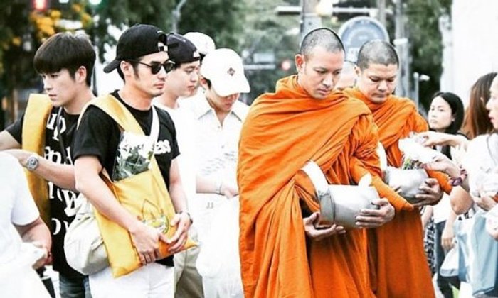 ເບິ່ງໆ ແລ້ວນີ້ຄືຈະເປັນການລວມໂຕຂອງກຸ່ມ "ເດັກວັດ" ທີ່ໜ້າຕາດີທີ່ສຸດ!