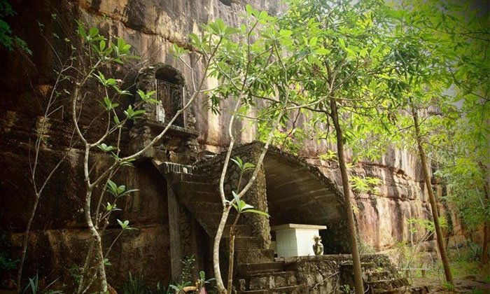 ກຳແພງຍັກບູຮານ ໃຫ່ຍທີ່ສຸດໃນປະເທດລາວ
