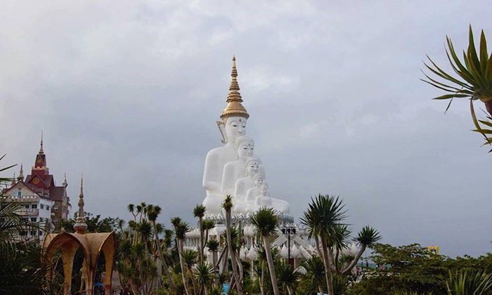 ວັດພະທາດຜາຊ່ອນແກ້ວ ສະຖາປັດຕະຍາກຳອັນງົດງາມທີ່ຢູ່ຫຼັງສາຍໝອກ!!