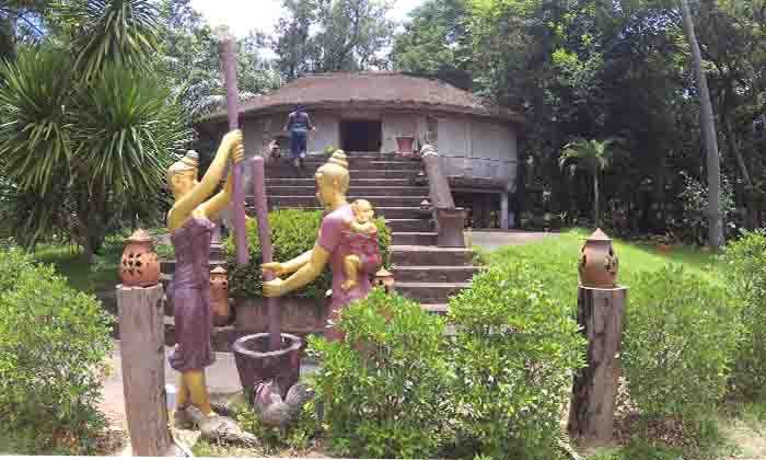 ເຄີຍເຫັນແລ້ວບໍ? ເຮືອນຊົນເຜົ່າໃນລາວສະໄໝກ່ອນ ທີ່ສວນວັດທະນະທໍາລາວບັນດາເຜົ່າແຫ່ງຊາດ