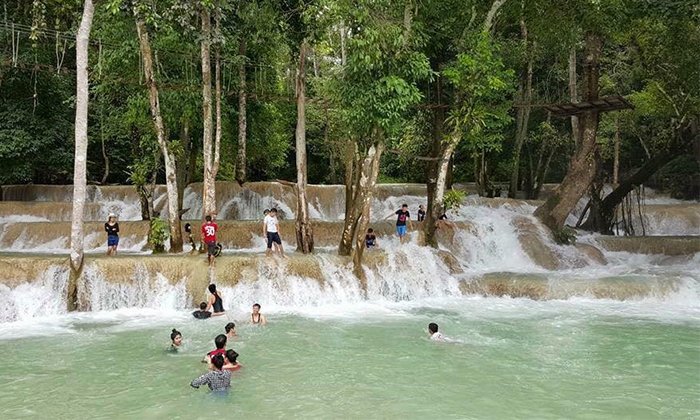 ຕາດແສ້ ສ້າງລາຍຮັບ 100 ລ້ານກວ່າກີບ ຈາກຈຳນວນນັກທ່ອງທ່ຽວເຂົ້າຊົມ 10 ພັນກວ່າຄົນ ໃນ 8 ເດືອນ