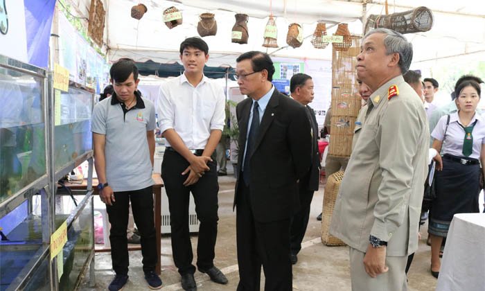 ມຊ ວາງສະແດງຜົນງານການຄົ້ນຄວ້າວິທະຍາສາດ