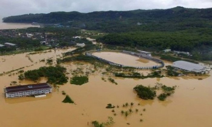ພະຍຸພັດຖະຫຼົ່ມ ອິນໂດເນເຊຍ ເສຍຊີວິດກວ່າ 40 ຄົນ