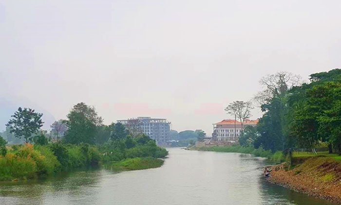ການກໍ່ສ້າງອາດທຳລາຍຄວາມເປັນທຳມະຊາດໃນເມືອງວັງວຽງ ໝົດໄປເທື່ອລະໜ້ອຍ