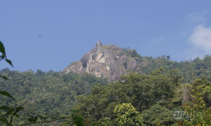 ຕຳນານເລົ່າຂານ “ພູຜາຮຸ້ງ” ຫຼື ພູຜາງອຍ ແຂວງບໍ່ແກ້ວ