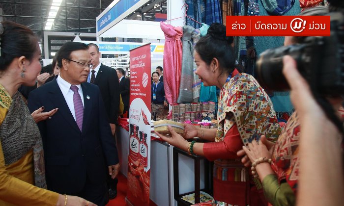 ຮອງນາຍົກລັດຖະມົນຕີ ແລະ ຄະນະ ເດີນທາງເຂົ້າຮ່ວມງານວາງສະແດງສິນຄ້າ ຈີນ - ອາຊ່ຽນ ທີ່ນະຄອນໜານໜີງ, ສປ ຈີນ