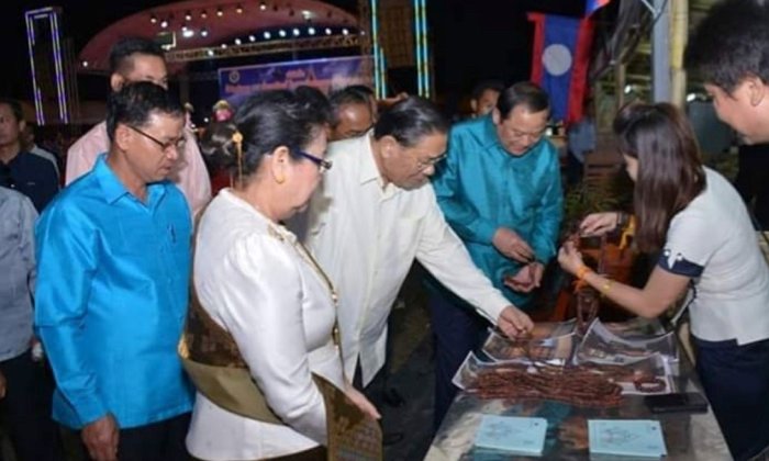 ອັດຕະປື ຈັດງານປີທ່ອງທ່ຽວ 2018 ຊ່ວຍສ້າງເງື່ອນໄຂອັນດີໃຫ້ກັບປະຊາຊົນໃນການພົບປະແລກປ່ຽນສິນຄ້າ