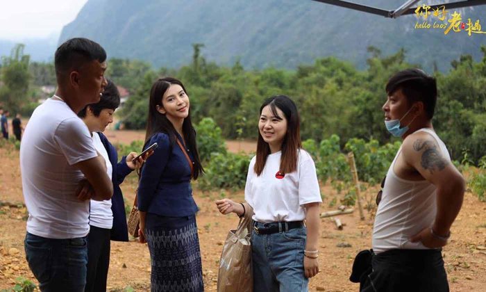 ສ່ອງພາບເບື້ອງຫຼັງກອງຖ່າຍ "ສະບາຍດີປະເທດລາວ" ຮູບເງົາຮ່ວມມືລາວ-ຈີນ ທີ່ "ໝໍແນ່ງ" ຮັບບົດນາງເອກ