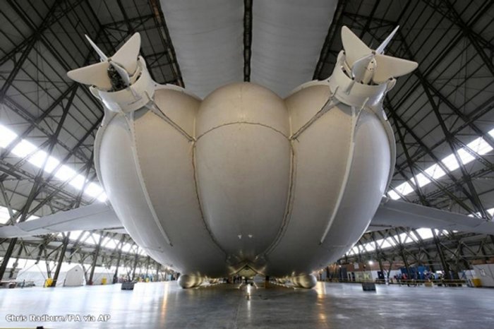 รู้จักนวัตกรรมอากาศยานสุดล้ำ "Airlander 10" เรือเหาะลำใหญ่ที่สุดในโลก!