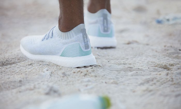 UltraBOOST Uncaged Parley รองเท้าที่ผลิตจากขยะพลาสติกในทะเล
