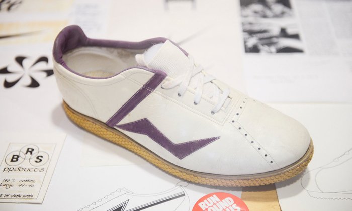 พาชมหอจัดเก็บรองเท้า Nike ที่อเมริกา