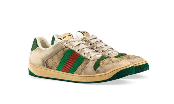 Gucci Distressed สนีกเกอร์หนังที่ได้แรงบันดาลใจจากยุค 70