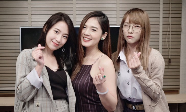 3 สาวรัฐศาสตร์จากรายการ “ใต้โต๊ะทำงาน” ชวนเลือกตั้งปี 62