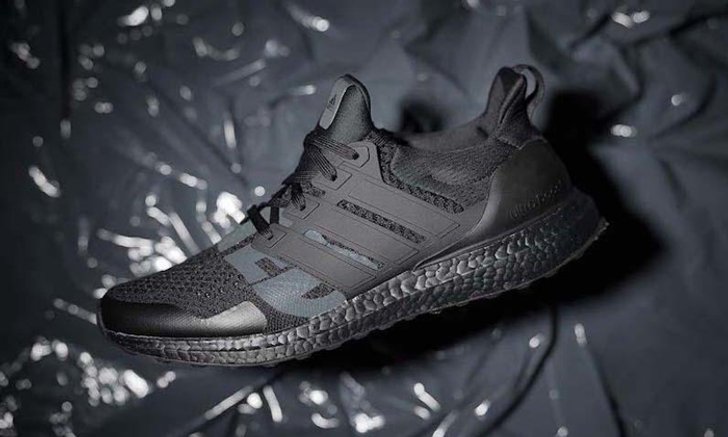 Adidas UltraBoost x UNDEFEATED เผยโฉมสีใหม่ Triple Black