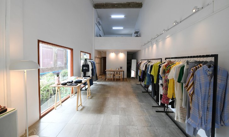 B STORE (บี สโตร์) เปิดตัวแฟล็กชิพสโตร์สไตล์มินิมัลใจกลางกรุง