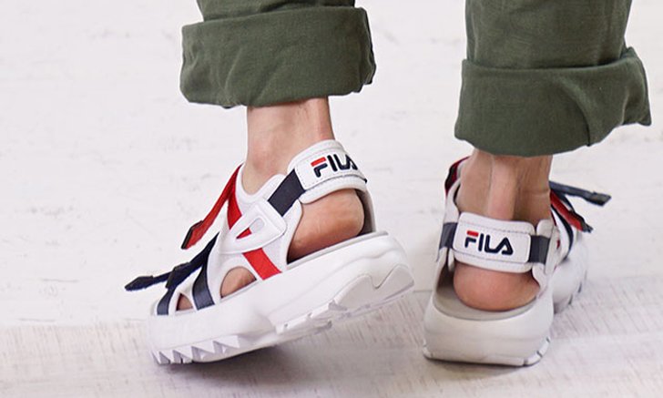 เท่แถมใส่สบาย 5 รองเท้า Sandal ที่คุณผู้ชายต้องมี
