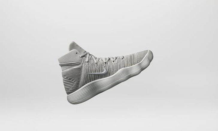 Nike React Hyperdunk 2017 Flyknit รองเท้าบาสเกตบอลรุ่นใหม่ล่าสุด