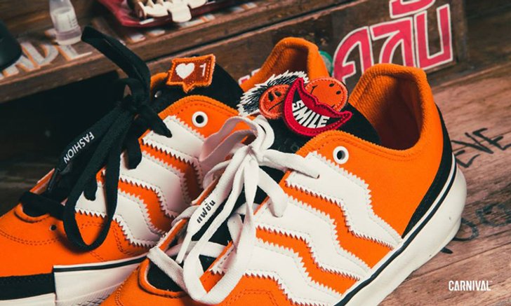 "FUNNY SNEAKER" รองเท้าสุดคูลจาก Smile Club Custom