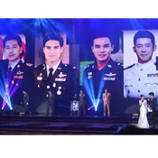 ทหารหล่อ