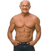 3. ด็อกเตอร์ เจฟเฟอรี ไลฟ์  คุณหมอวัย 60 ที่หันมาเพาะกายจนมีรูปร่างที่สวยงามกว่าหนุ่มๆบางคน