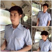 กระเป๋ารถเมล์หล่อ 