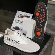 รองเท้า GEOX 