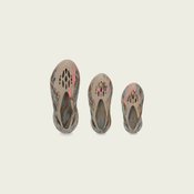 YZY FOAM RUNNER MX SAND GREY 