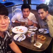 ด็อจ พันธ์ธวัช 