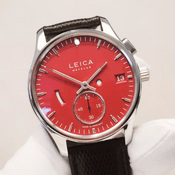 Leica L1 รุ่นพิเศษสีแดง
