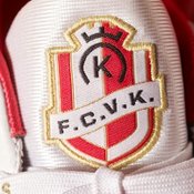 24 Kilates X Reebok CL Nylon 'F.C.V.K II - Futbolín Pack' 