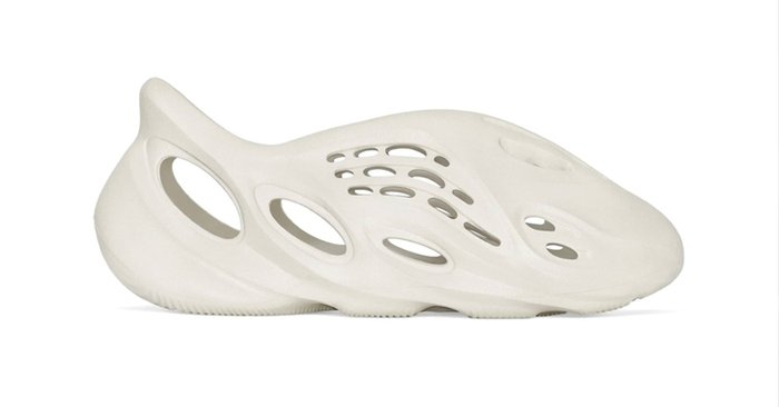 Kanye West วางขายรองเท้าสลิปออน YEEZY Foam Runner ล่าสุดแล้ว - Sanook