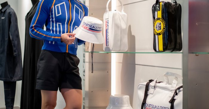 tangs onitsuka tiger