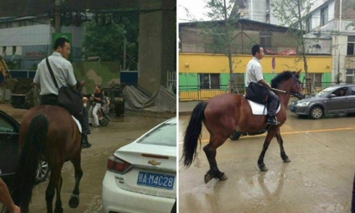หนุ่มจีนเบื่อรถติดไปทำงานสาย จอดรถไว้บ้าน หันขี่ม้าไปทำงาน ถูกแซว BMW in China