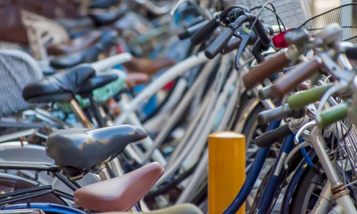 หนุ่มญี่ปุ่นปิ๊งไอเดีย ประดิษฐ์ “ยันต์กันขโมยจักรยาน” ด้วยสติ๊กเกอร์รูปขี้นก…