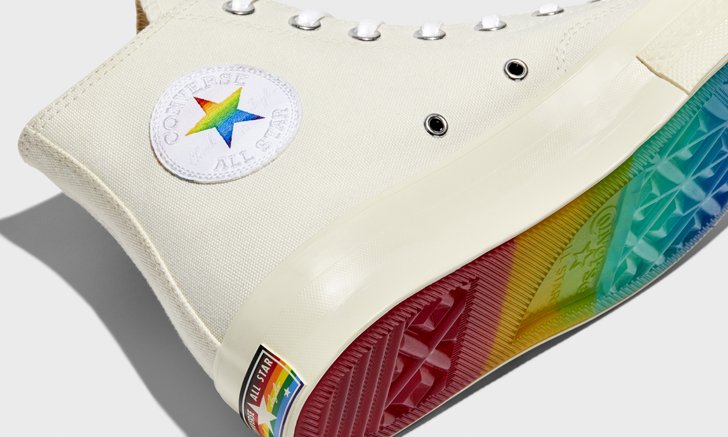 Converse Pride 2021 แคปซูลคอลเลคชั่นรองเท้าและเครื่องแต่งกาย