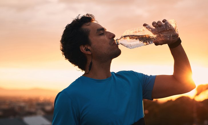 “ดื่มน้ำขณะออกกำลังกาย” มากแค่ไหนถึงจะเรียกว่าพอดี
